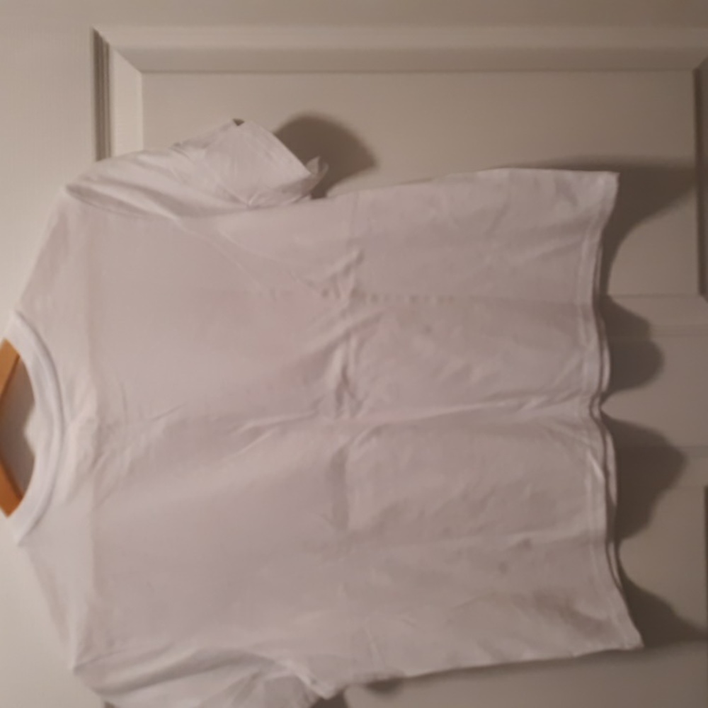 Gap t shirt - Picture 3 of 4